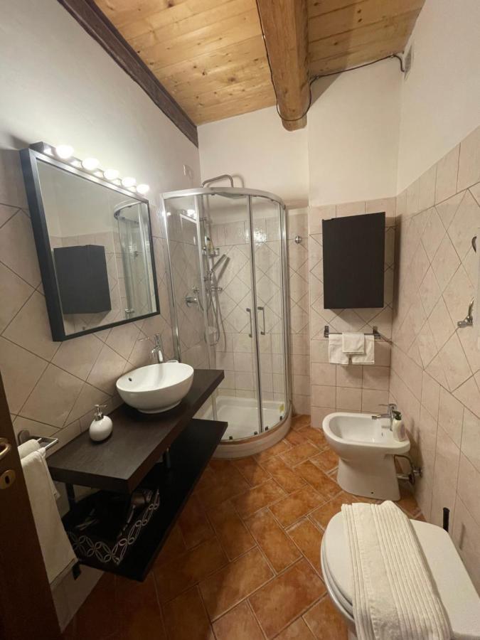Il Borghetto Medievale Suite Fabriano Exterior photo
